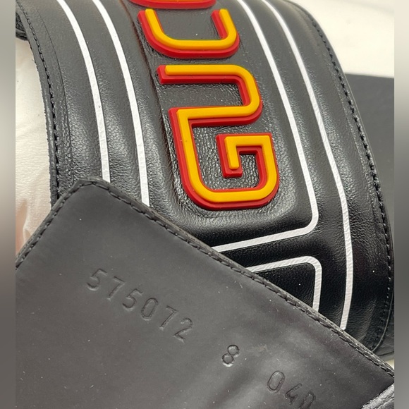 Gucci Logo Black Leather Men’s Pool Slides - Picture 13 of 15